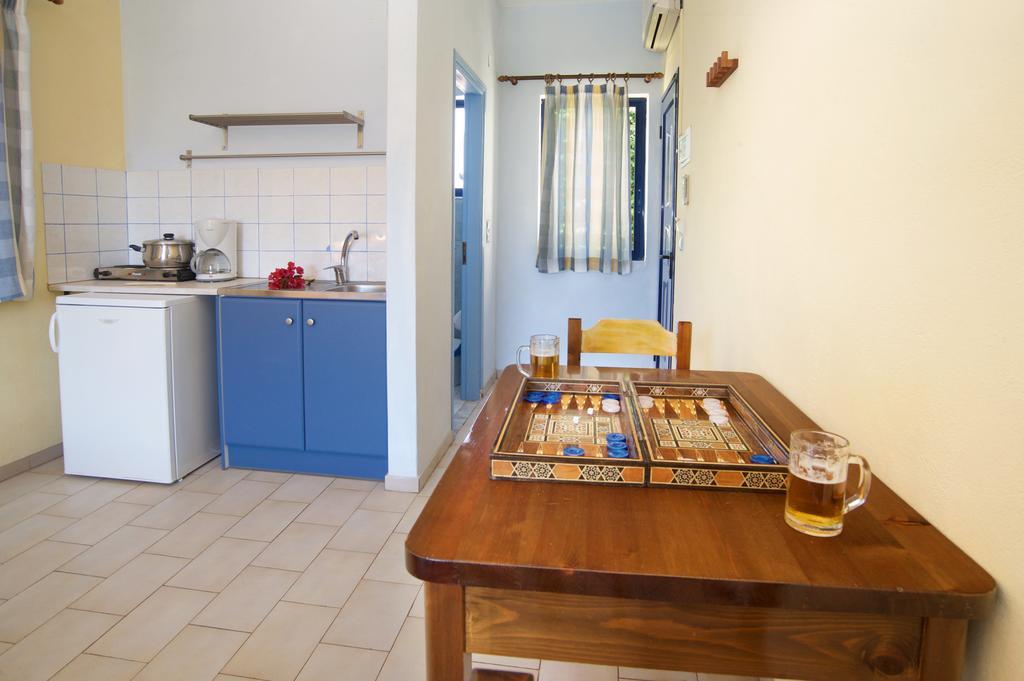 Kalypso Studios & Apartments Karavomylos Eksteriør billede